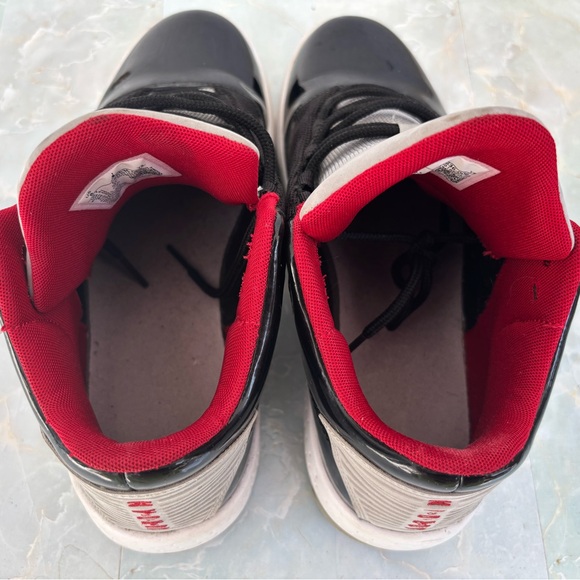 JORDAN Max Aura 2 ‘Black Cement’ - Picture 4 of 4